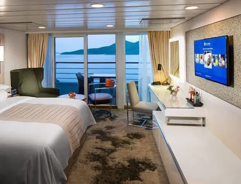 Club Continent Suite