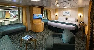 Spacious Promenade View Interior